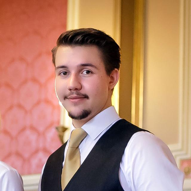 Niklas Stölzl